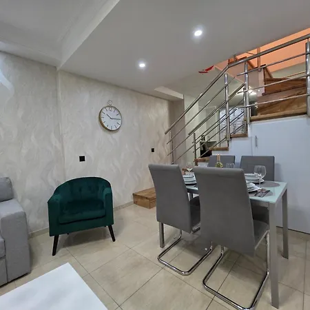 Duplex Premium Con Terraza Daire Los Cristianos (Tenerife)