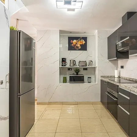Duplex Premium Con Terraza Los Cristianos (Tenerife)