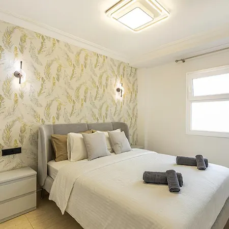 Duplex Premium Con Terraza Apartamento Los Cristianos (Tenerife)